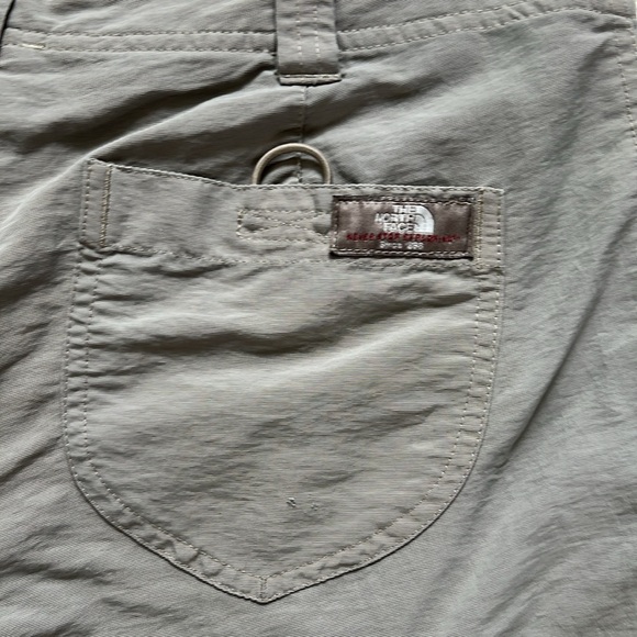 North Face Shorts. - Picture 5 of 8
